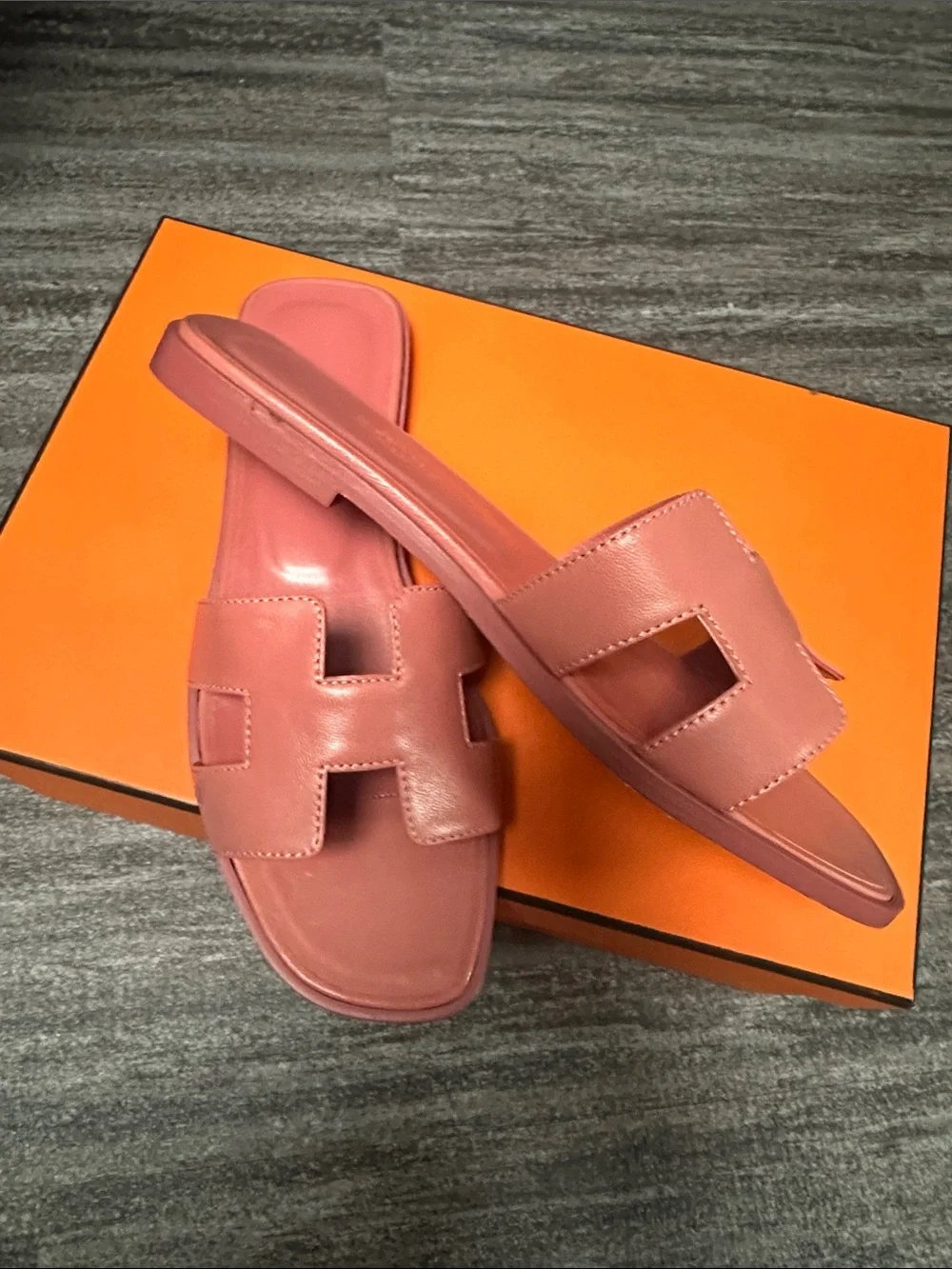Hermes Rose Leather H‑Cut Slide Sandals